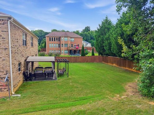 31 VILLAGE GREEN Court SW, Lilburn, GA 30047