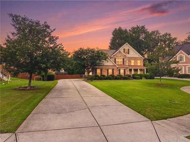 31 VILLAGE GREEN Court SW, Lilburn, GA 30047