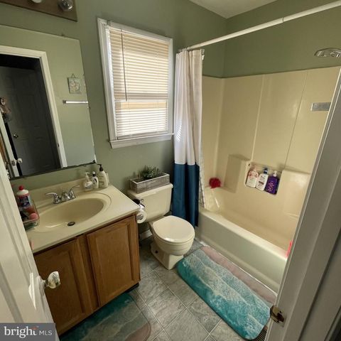 109 FAIRFAX LN, Locust Grove, VA 22508
