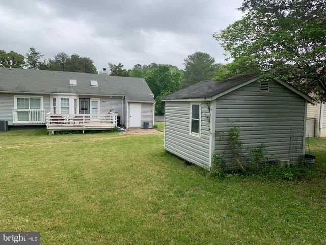 109 FAIRFAX LN, Locust Grove, VA 22508