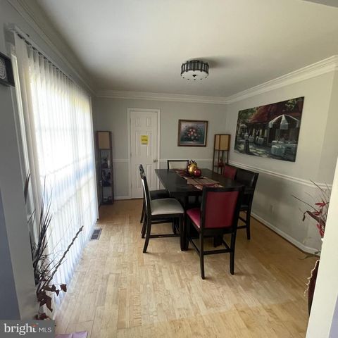 109 FAIRFAX LN, Locust Grove, VA 22508