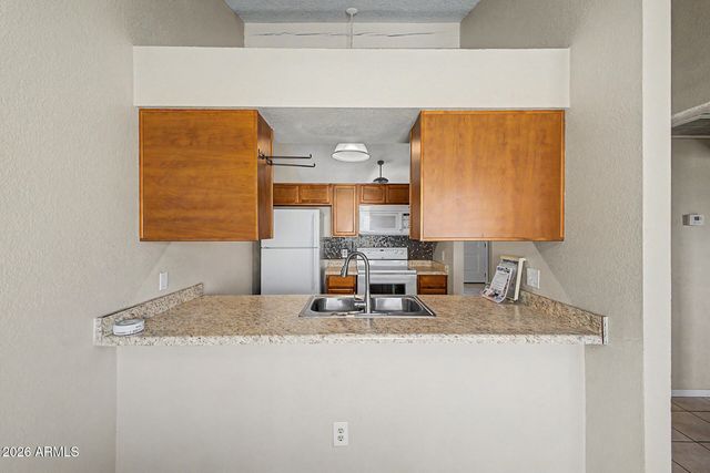 5146 W JOAN DE ARC Avenue, Glendale, AZ 85304
