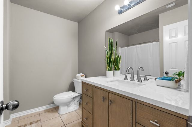 3906 SW Carriageway Avenue, Bentonville, AR 72712