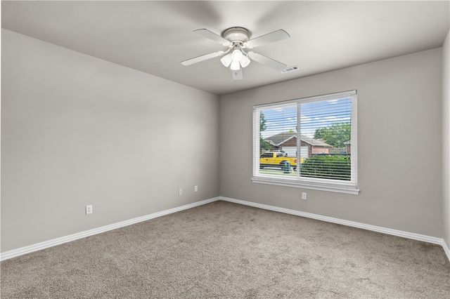 3906 SW Carriageway Avenue, Bentonville, AR 72712