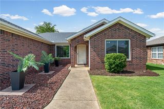 3906 SW Carriageway Avenue, Bentonville, AR 72712