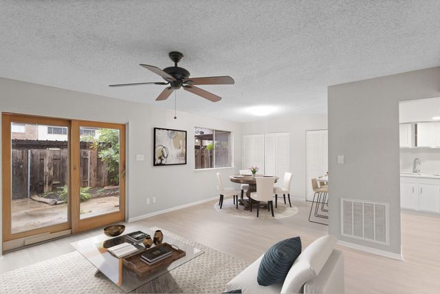 2212 Shadowdale Drive 358, Houston, TX 77043