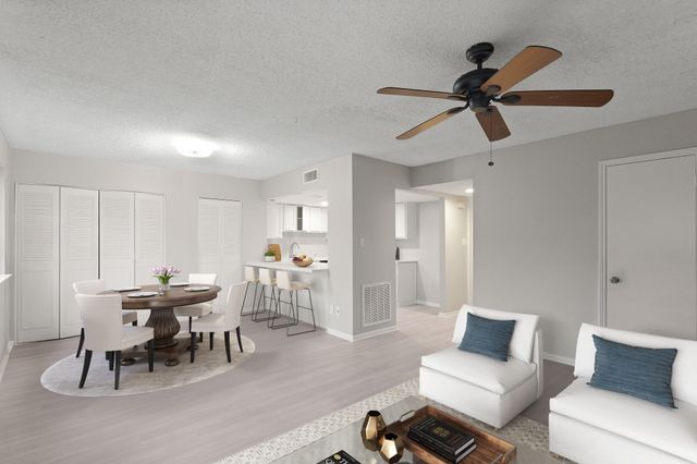 2212 Shadowdale Drive 358, Houston, TX 77043