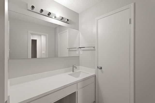 2212 Shadowdale Drive 358, Houston, TX 77043