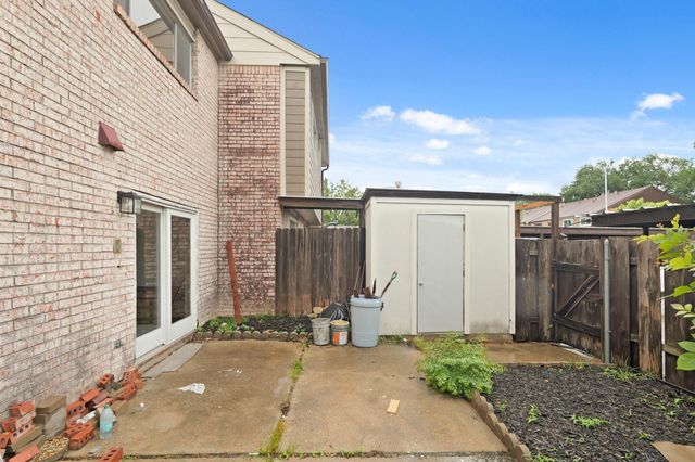2212 Shadowdale Drive 358, Houston, TX 77043