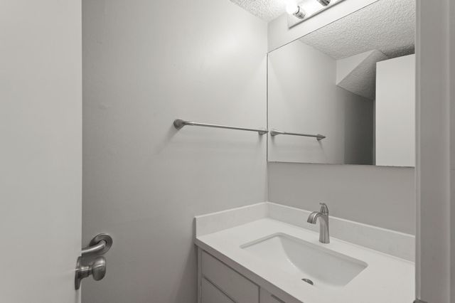 2212 Shadowdale Drive 358, Houston, TX 77043