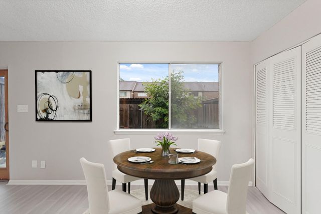 2212 Shadowdale Drive 358, Houston, TX 77043