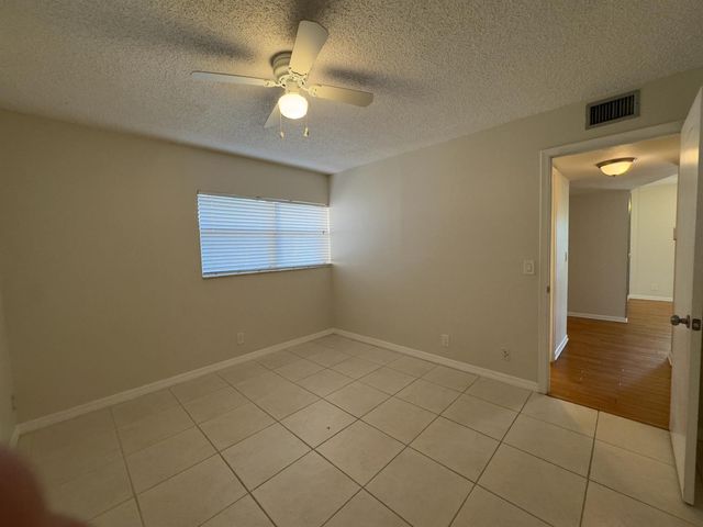 2800 Fiore Way 201, Delray Beach, FL 33445