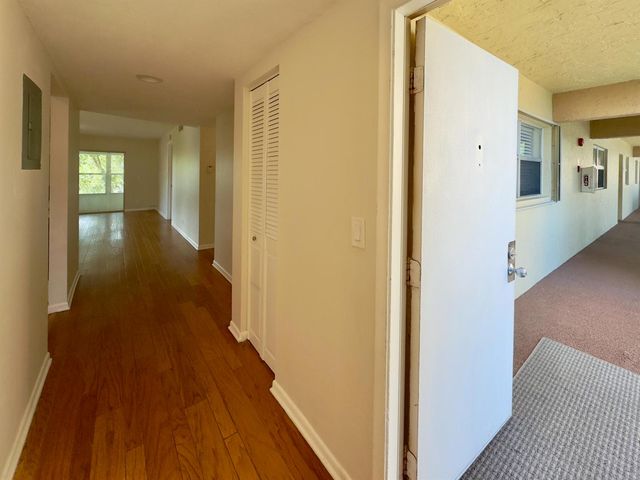 2800 Fiore Way 201, Delray Beach, FL 33445