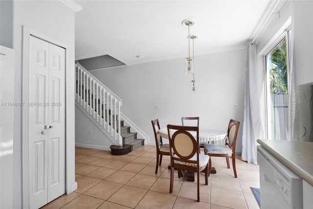 5420 NW 107 Avenue 302, Doral, FL 33178