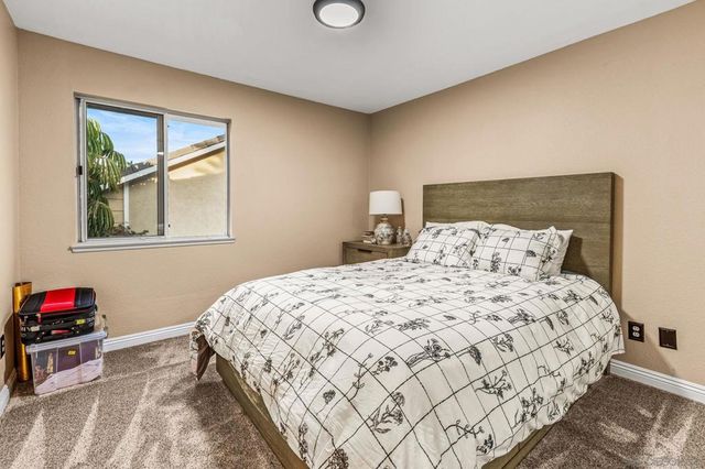 4745 Marblehead Bay Dr, Oceanside, CA 92057