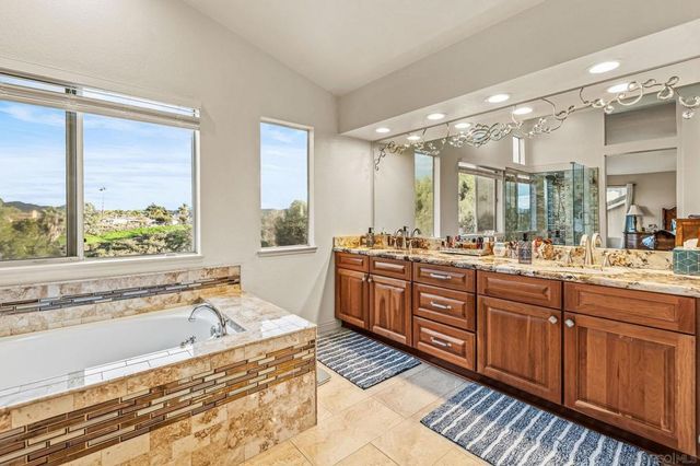 4745 Marblehead Bay Dr, Oceanside, CA 92057