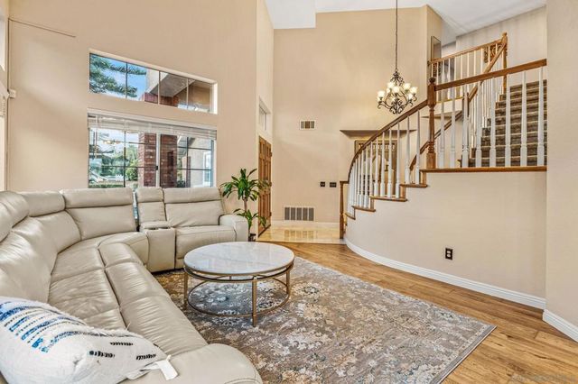 4745 Marblehead Bay Dr, Oceanside, CA 92057