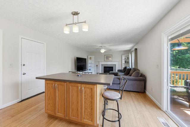 573 Courtland Lane, Pickerington, OH 43147