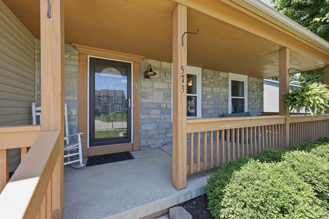 573 Courtland Lane, Pickerington, OH 43147