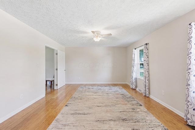 573 Courtland Lane, Pickerington, OH 43147