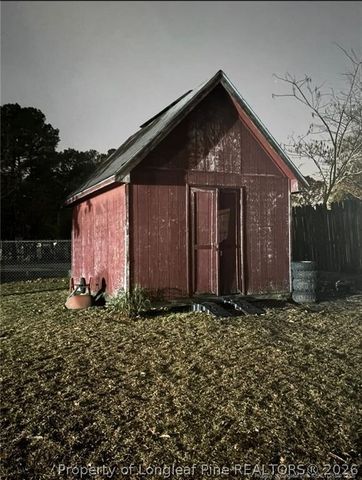 6240 Waldos Beach Road, Fayetteville, NC 28306