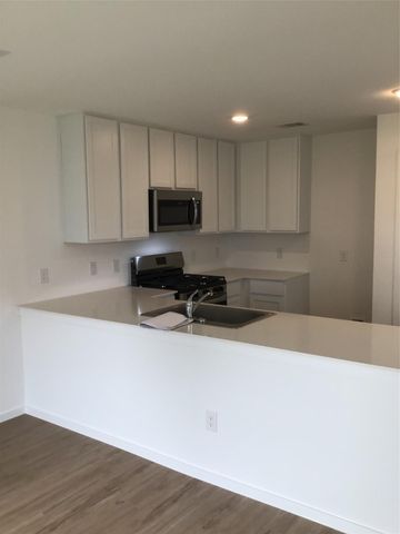 918 Pertuso Lane, Huffman, TX 77336