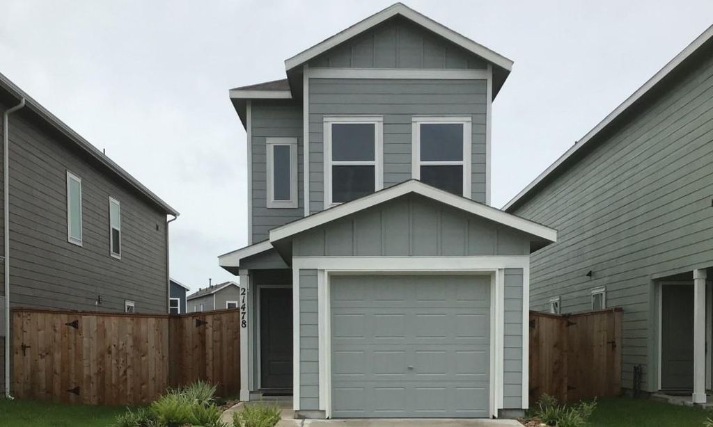 918 Pertuso Lane, Huffman, TX 77336