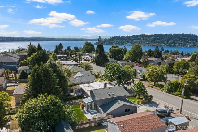 1115 N 30th Street, Renton, WA 98056