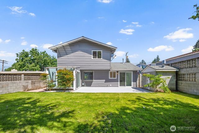 1115 N 30th Street, Renton, WA 98056