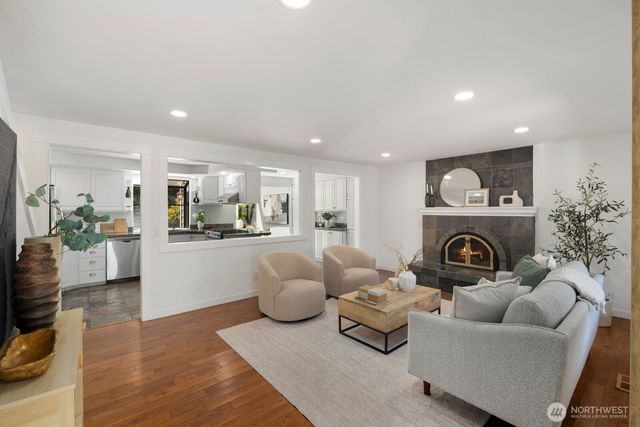 1115 N 30th Street, Renton, WA 98056