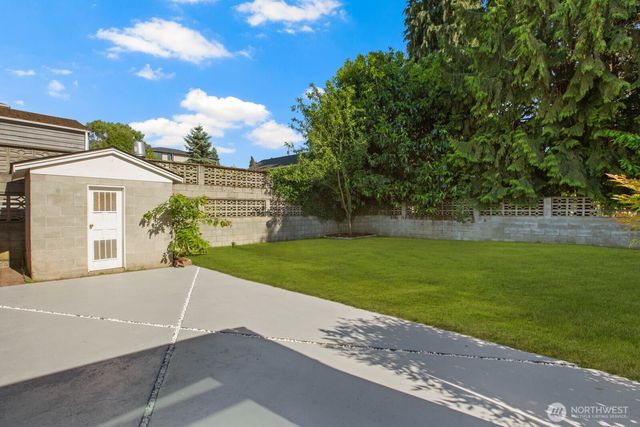 1115 N 30th Street, Renton, WA 98056