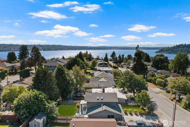 1115 N 30th Street, Renton, WA 98056