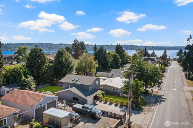 1115 N 30th Street, Renton, WA 98056