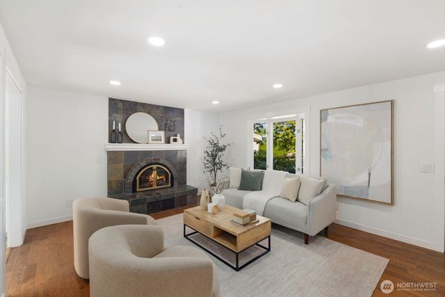 1115 N 30th Street, Renton, WA 98056