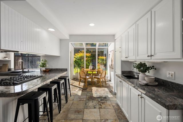1115 N 30th Street, Renton, WA 98056