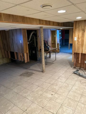 1439 S Central Avenue, Cicero, IL 60804