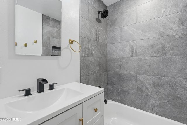 11333 W DULUTH Avenue, Youngtown, AZ 85363