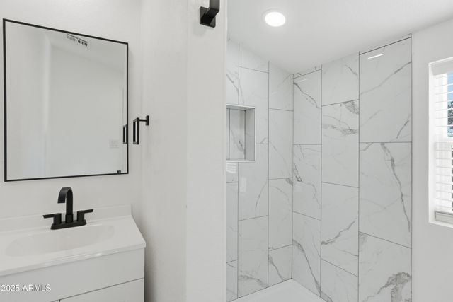 11333 W DULUTH Avenue, Youngtown, AZ 85363