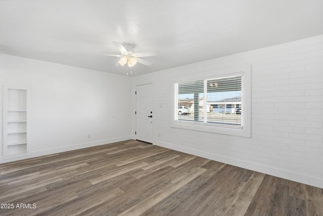 11333 W DULUTH Avenue, Youngtown, AZ 85363