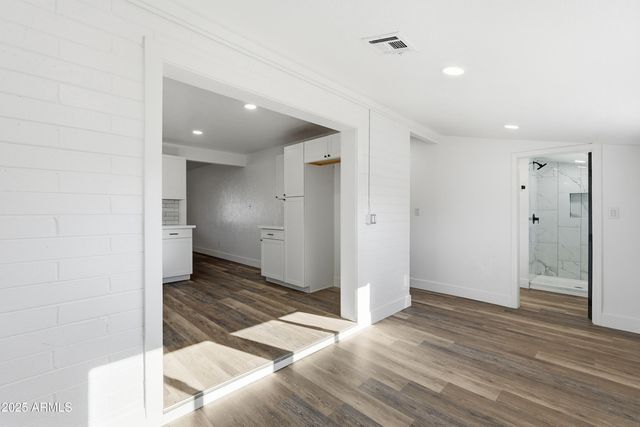 11333 W DULUTH Avenue, Youngtown, AZ 85363