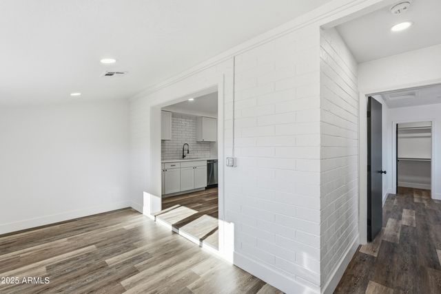 11333 W DULUTH Avenue, Youngtown, AZ 85363