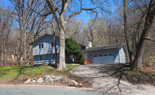 1204 Carlson Lake Lane, Eagan, MN 55123