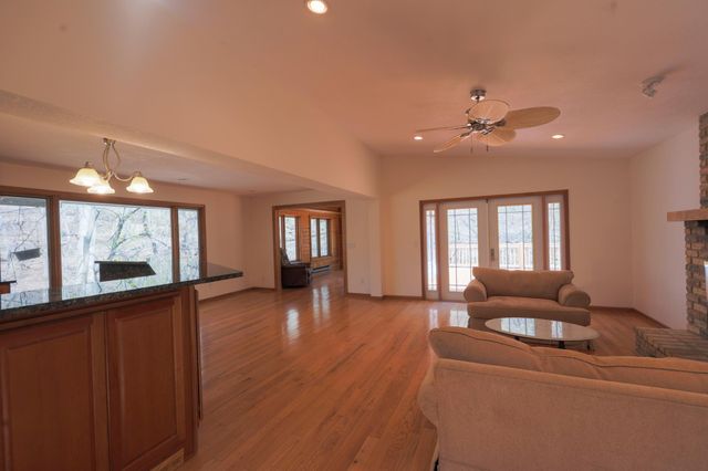 1204 Carlson Lake Lane, Eagan, MN 55123