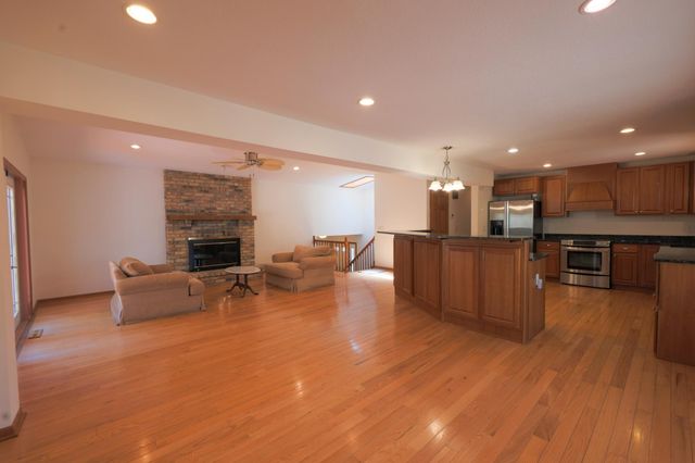 1204 Carlson Lake Lane, Eagan, MN 55123
