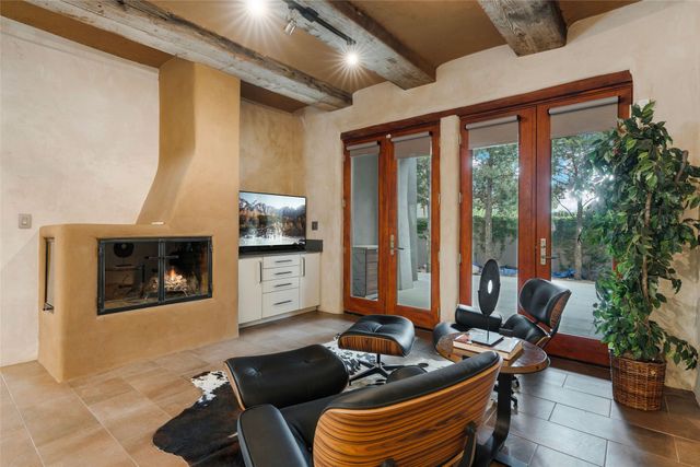 317 Cordova Lane, Santa Fe, NM 87505