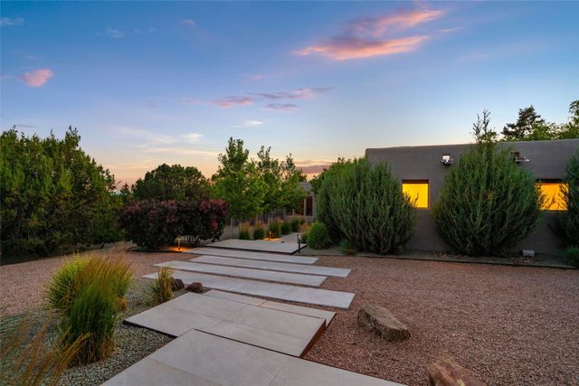 317 Cordova Lane, Santa Fe, NM 87505