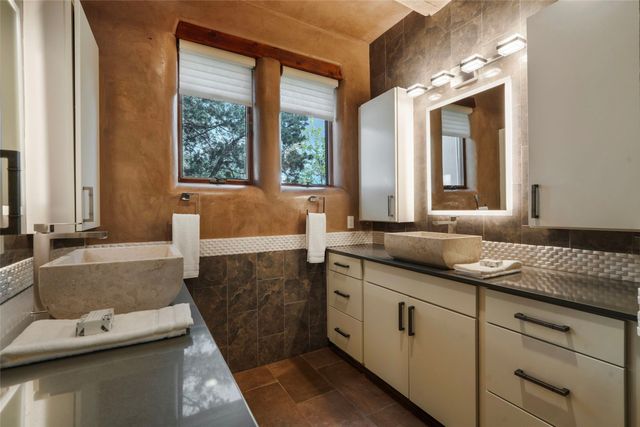 317 Cordova Lane, Santa Fe, NM 87505
