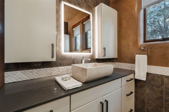 317 Cordova Lane, Santa Fe, NM 87505