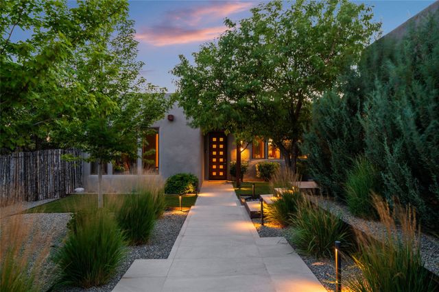 317 Cordova Lane, Santa Fe, NM 87505