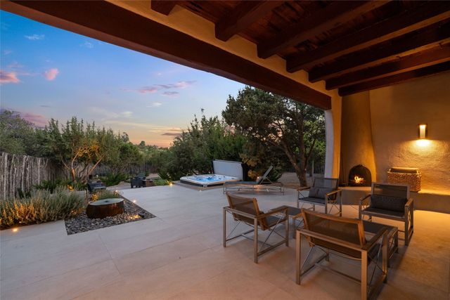 317 Cordova Lane, Santa Fe, NM 87505